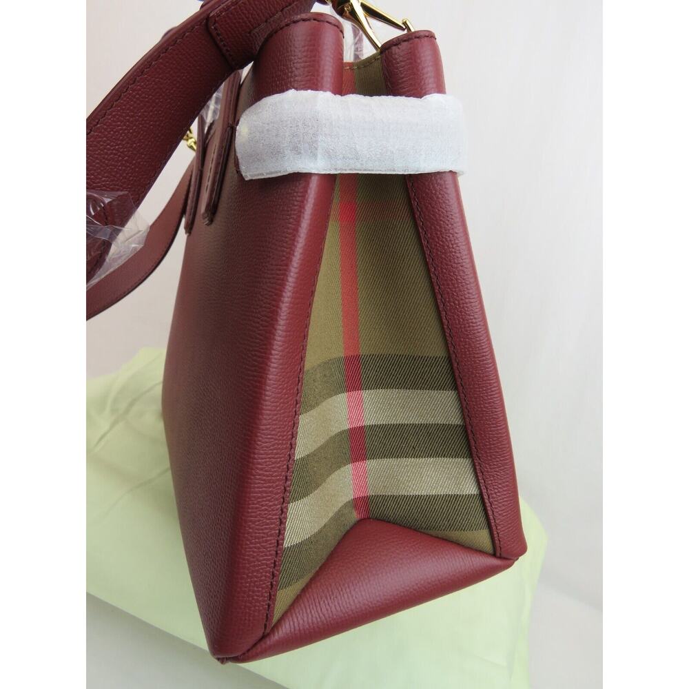 $1790 BURBERRY BANNER BURGUNDY LEATHER CHECK CANVAS SHOULDER MEDIUM TOTE BAG - Picture 2 of 15